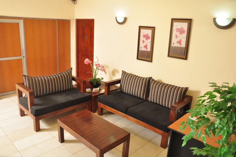 Aca Accommodation Colombo Eksteriør billede